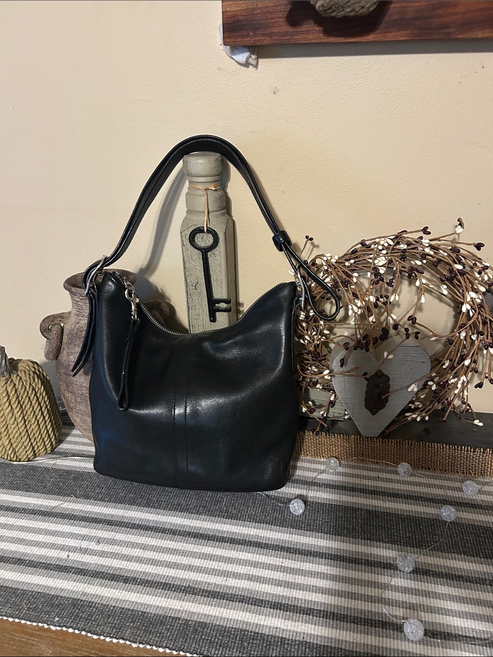Vintage Coach Hamptons Black Leather Hobo Bag Style 9326